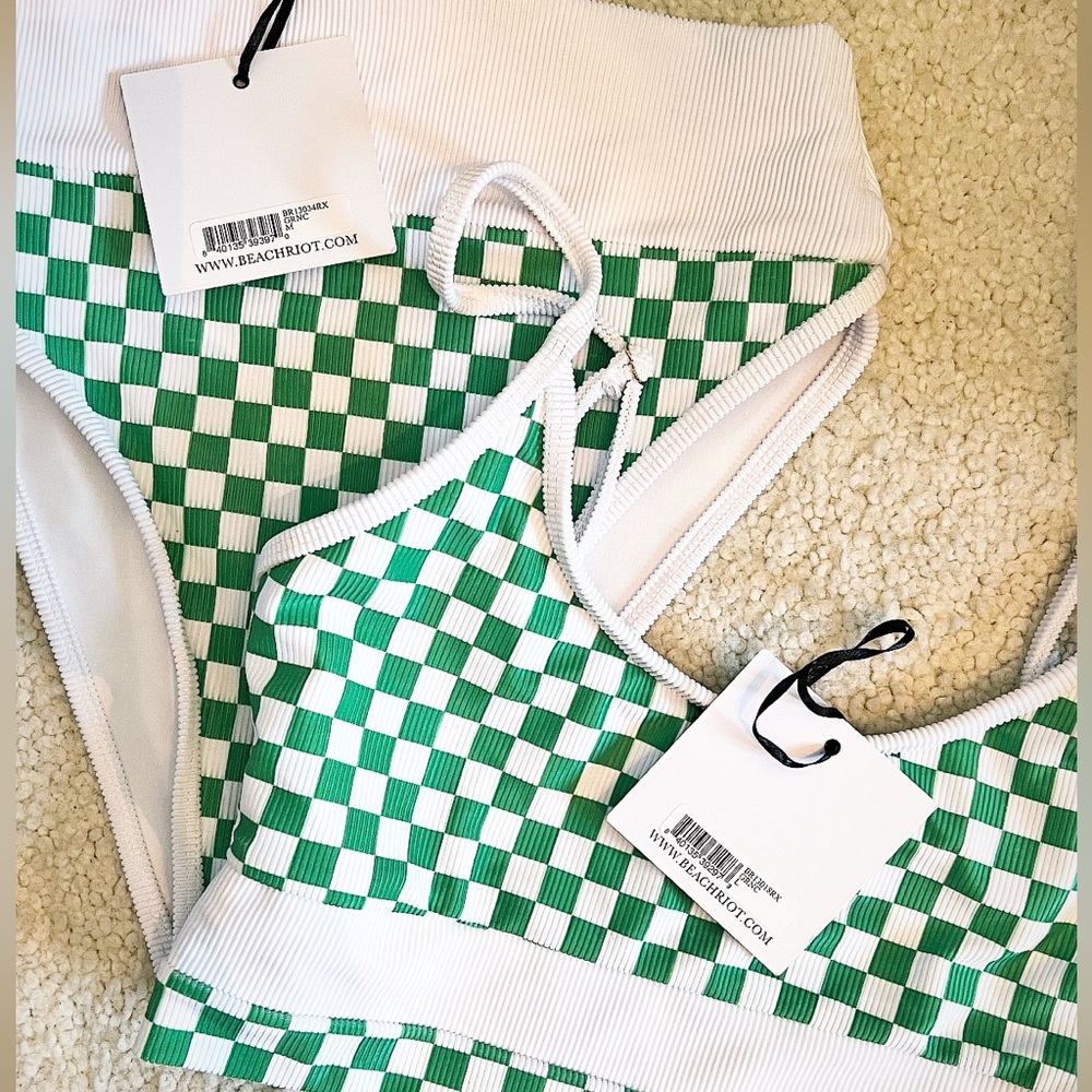 Beach Riot Green and White Checkered Bikini
Medium Top- Large Bottom